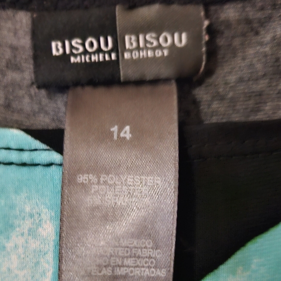 BISOU BISOU Pullover Stretch Dress, Black w/Blue Floral design  - 14 - Picture 4 of 4